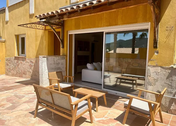 Semesterbostad Bas De Oasis